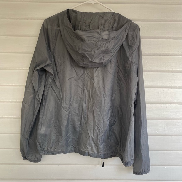 The North Face • Women’s Lightweight Wind Breaker ‘WindWall’ Size Small - Picture 12 of 16